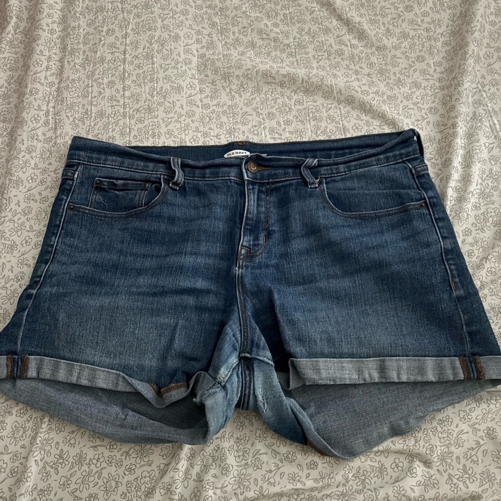 Old Navy Boyfriend Denim Shorts